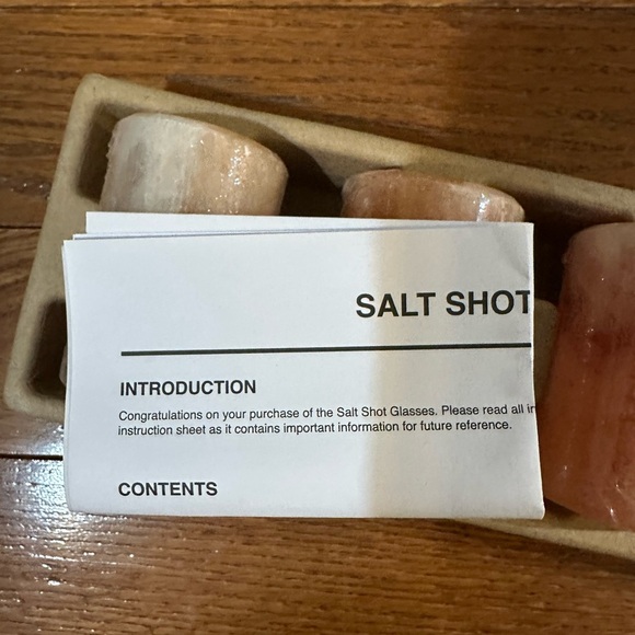 Salt Shot Glass Set - crafted from Himalayan Salt - 4 shot glasses - Picture 4 of 6